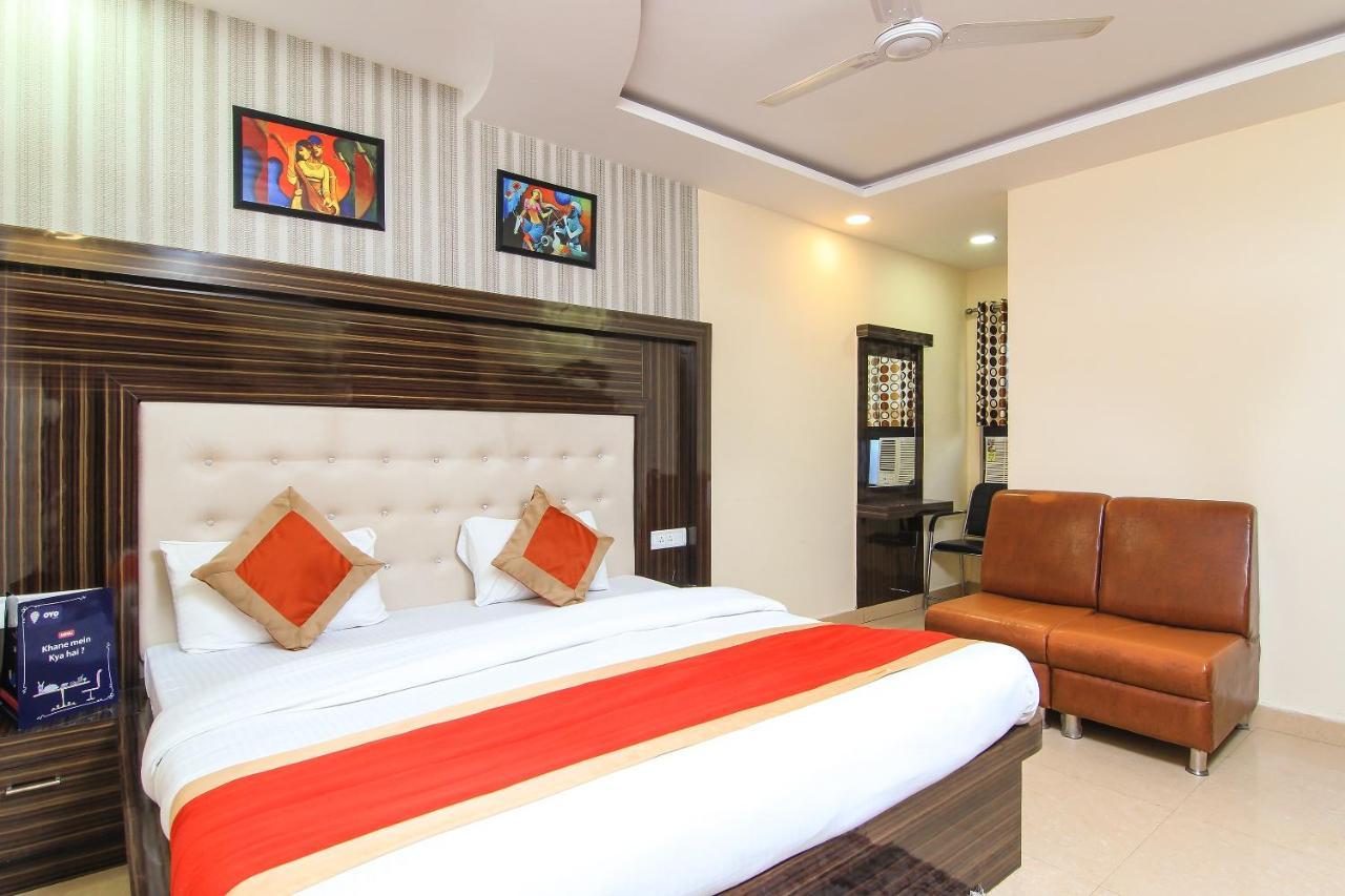 Oyo 8883 Hotel Comfort Zone Lucknow Eksteriør billede
