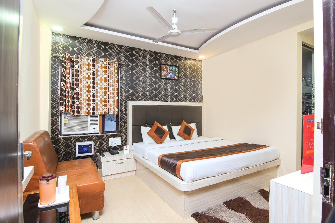 Oyo 8883 Hotel Comfort Zone Lucknow Eksteriør billede