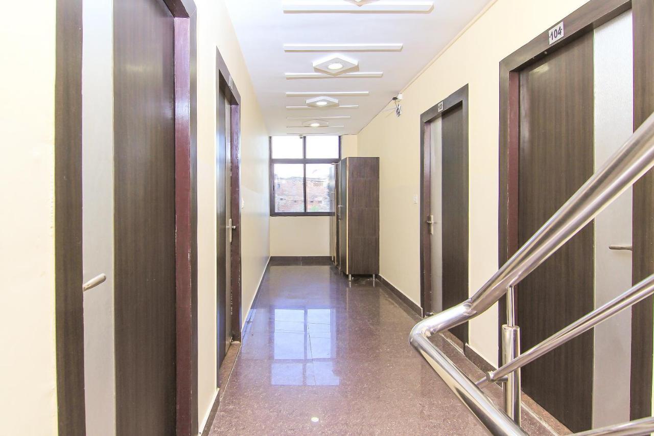 Oyo 8883 Hotel Comfort Zone Lucknow Eksteriør billede