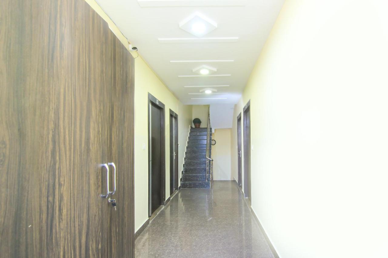 Oyo 8883 Hotel Comfort Zone Lucknow Eksteriør billede